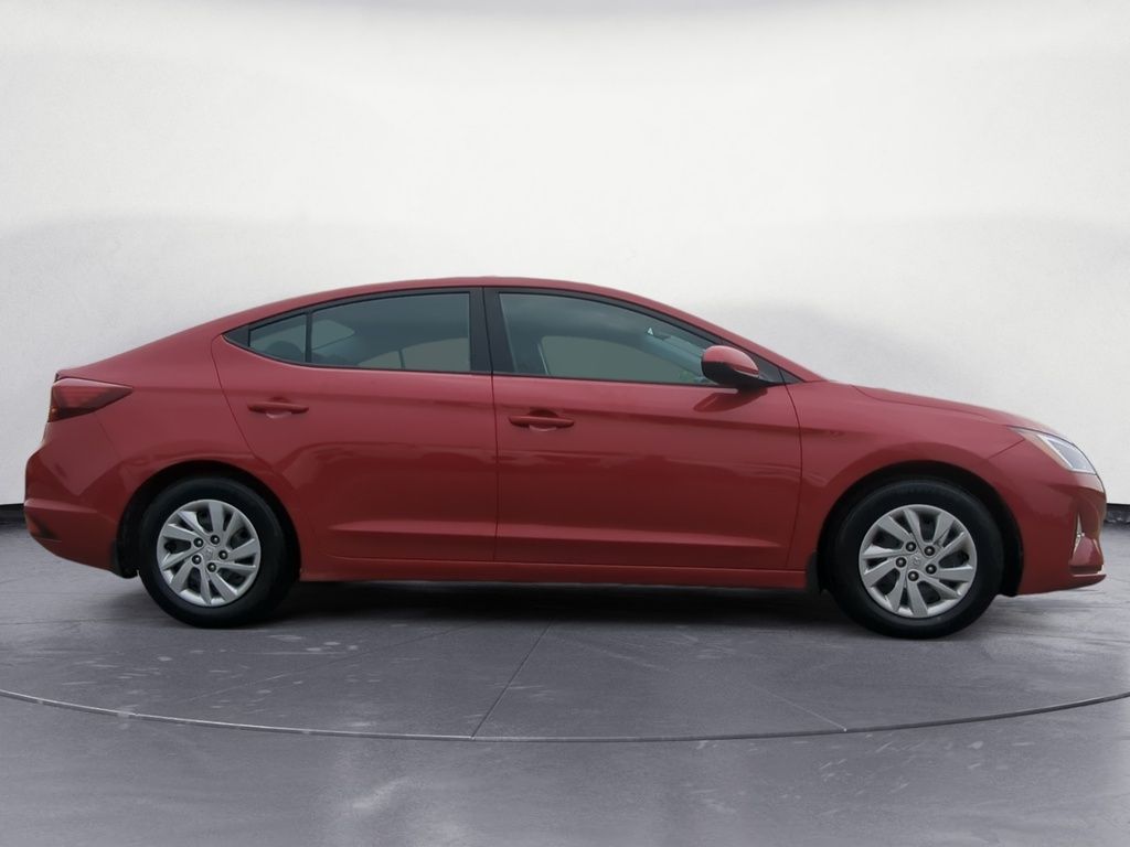 2019 Hyundai Elantra ESSENTIAL