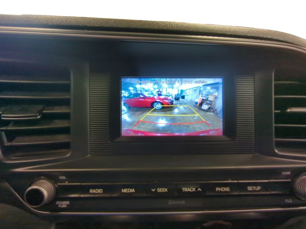 2019 Hyundai Elantra ESSENTIAL