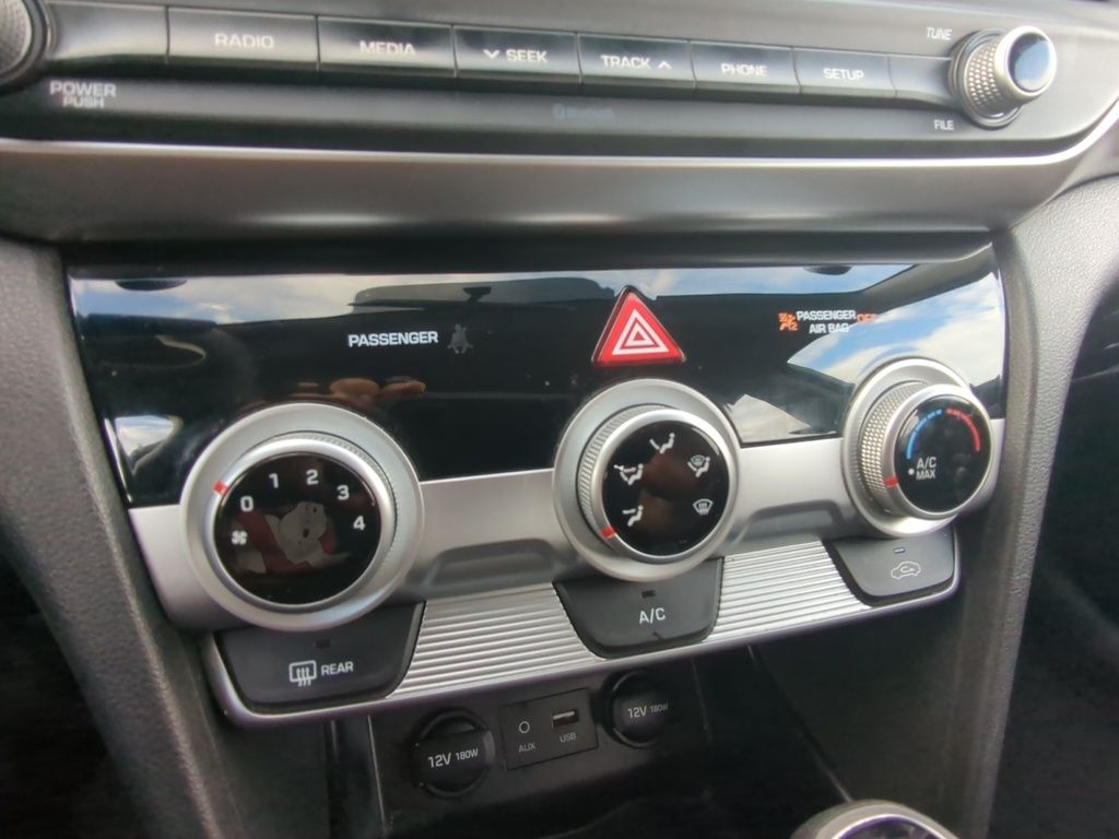 2020 Hyundai Elantra ESSENTIAL