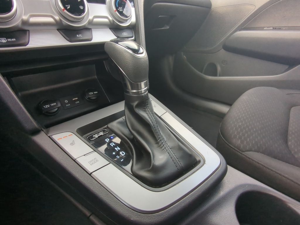 2020 Hyundai Elantra ESSENTIAL