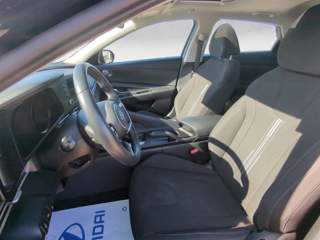 2022 Hyundai Elantra PREFERRED