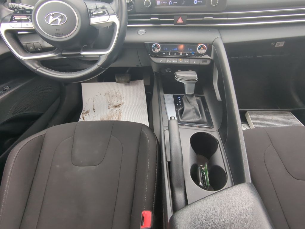 Hyundai Elantra PREFERRED 2022