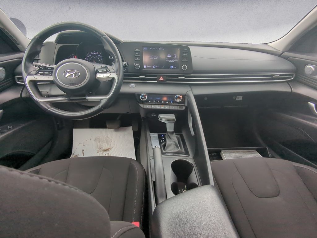 Hyundai Elantra PREFERRED 2022