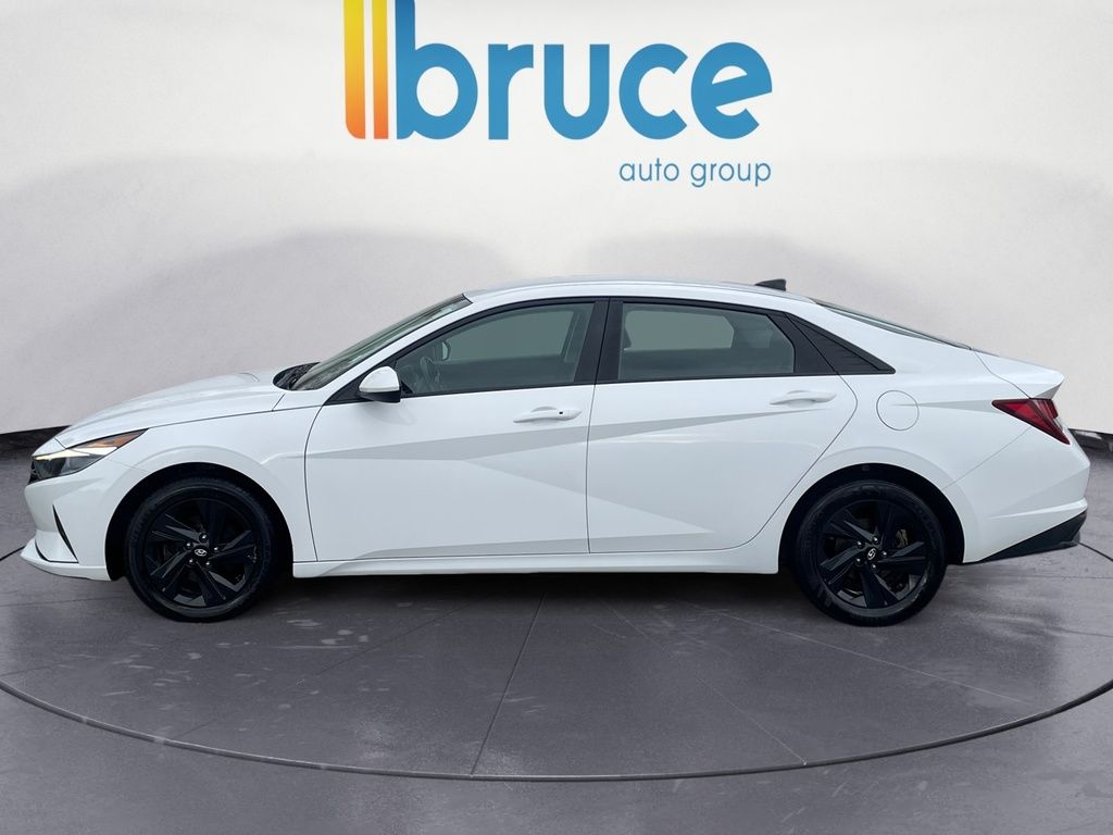 2022 Hyundai Elantra PREFERRED