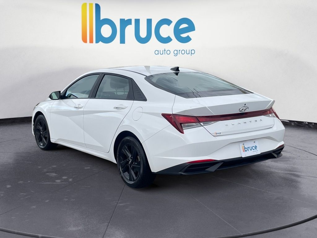 2022 Hyundai Elantra PREFERRED