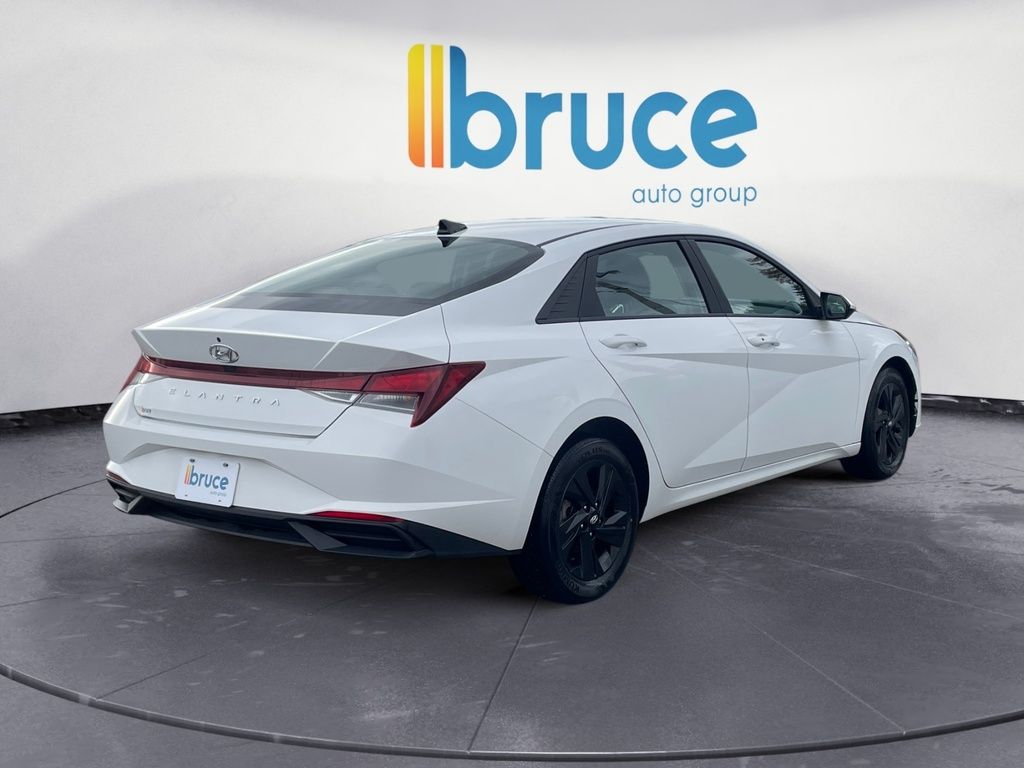 2022 Hyundai Elantra PREFERRED