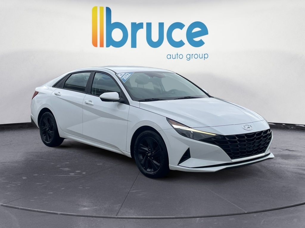 2022 Hyundai Elantra PREFERRED