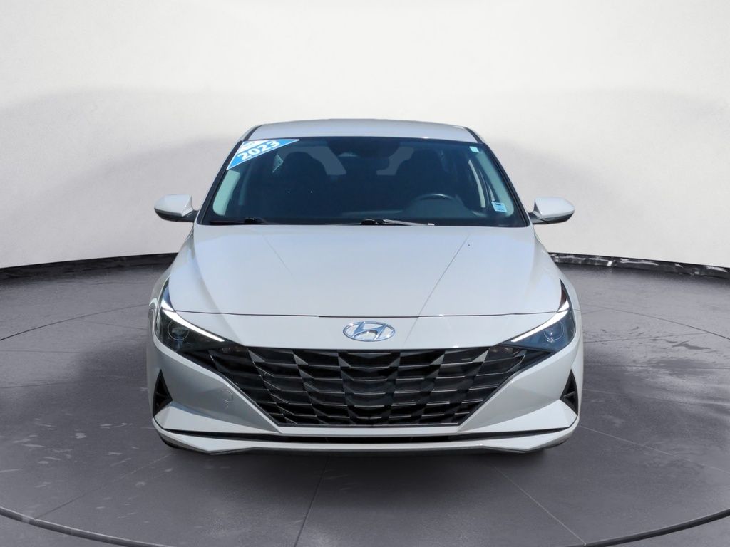 Hyundai Elantra Preferred - Fresh Trade 2023