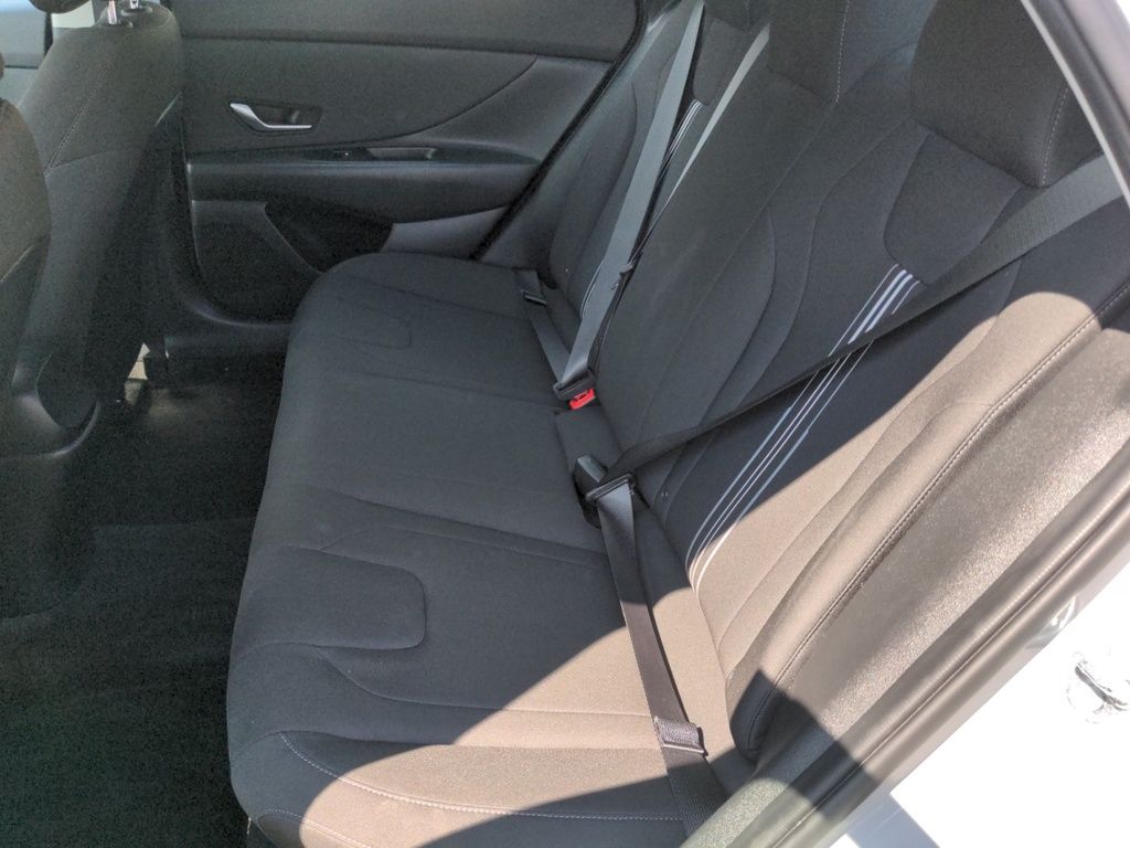 Hyundai Elantra Preferred - Fresh Trade 2023