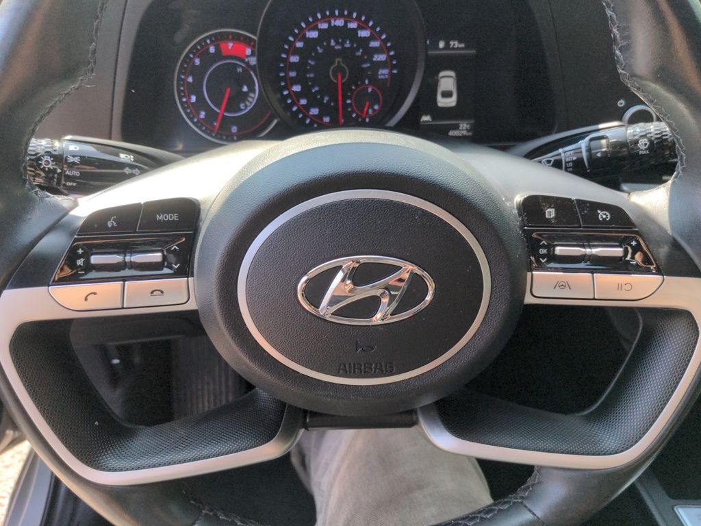 Hyundai Elantra Preferred - Fresh Trade 2023