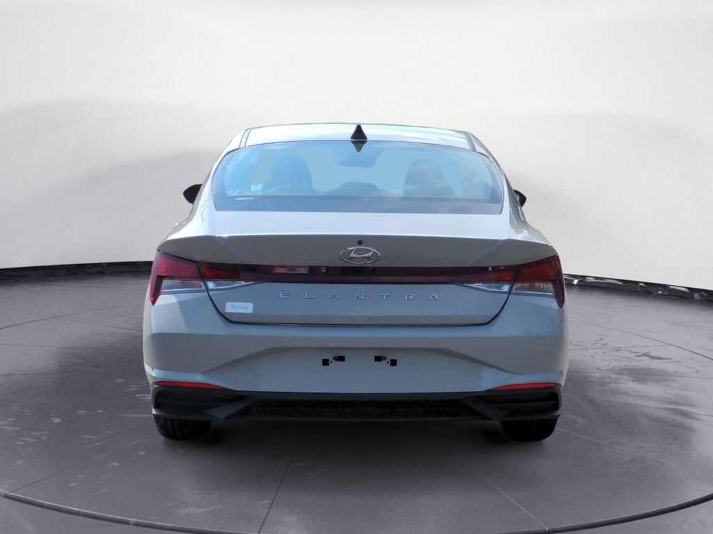 Hyundai Elantra Preferred - Fresh Trade 2023