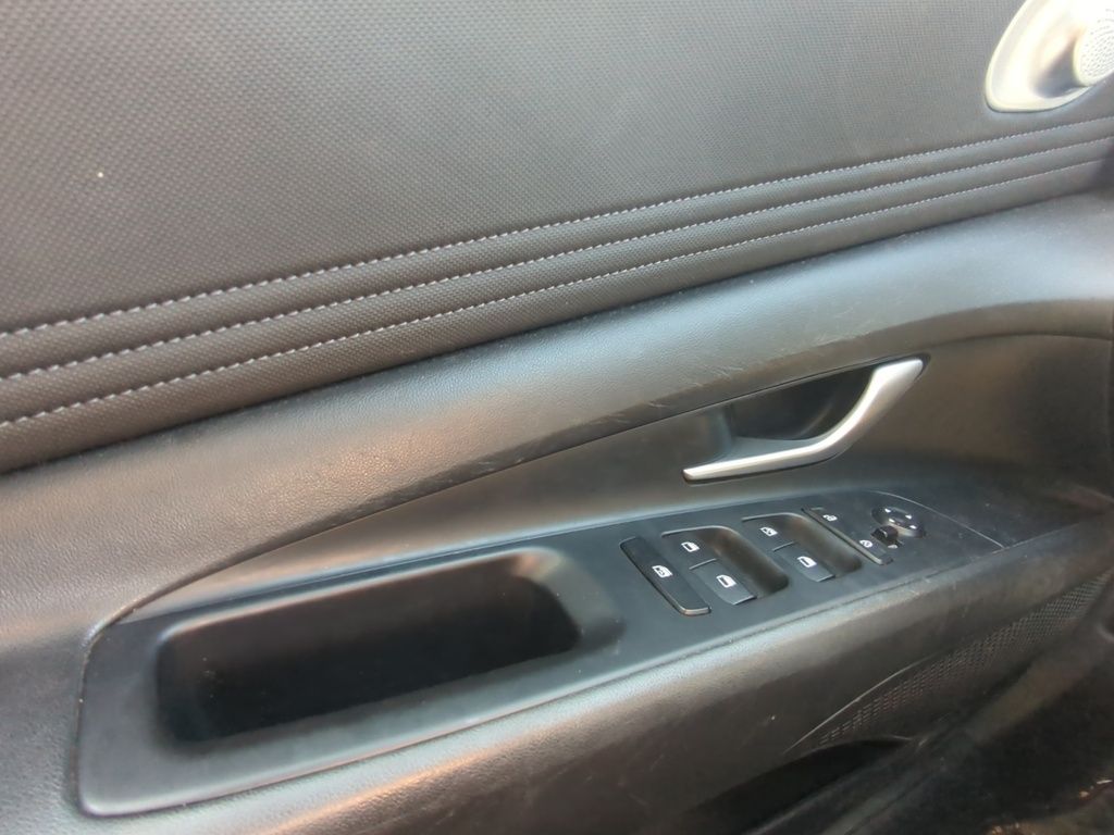 2023 Hyundai Elantra PREFERRED