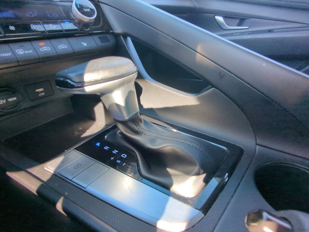 2023 Hyundai Elantra PREFERRED