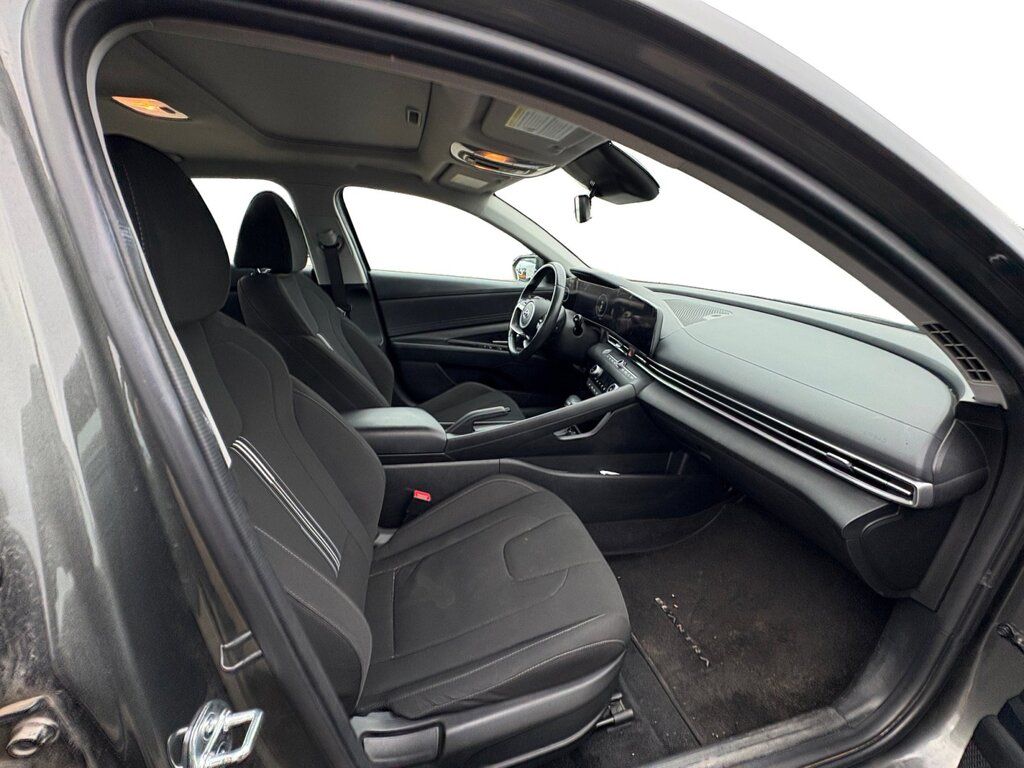 2023 Hyundai Elantra PREFERRED