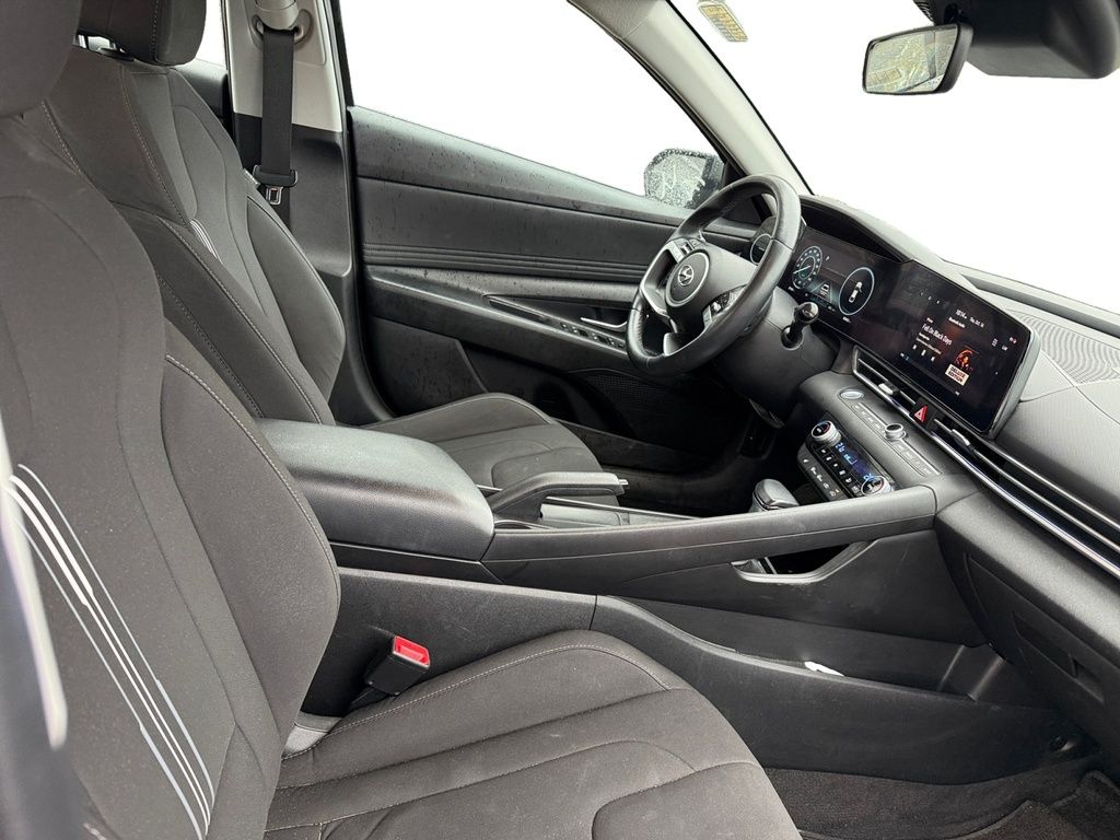 2023 Hyundai Elantra PREFERRED