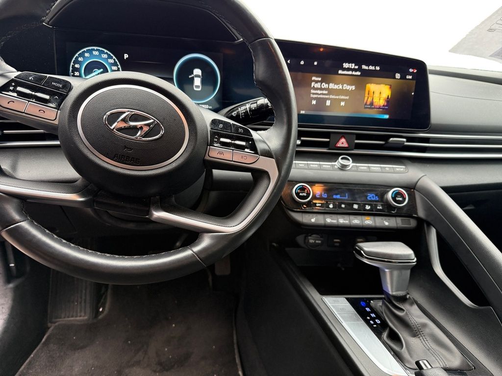 2023 Hyundai Elantra PREFERRED