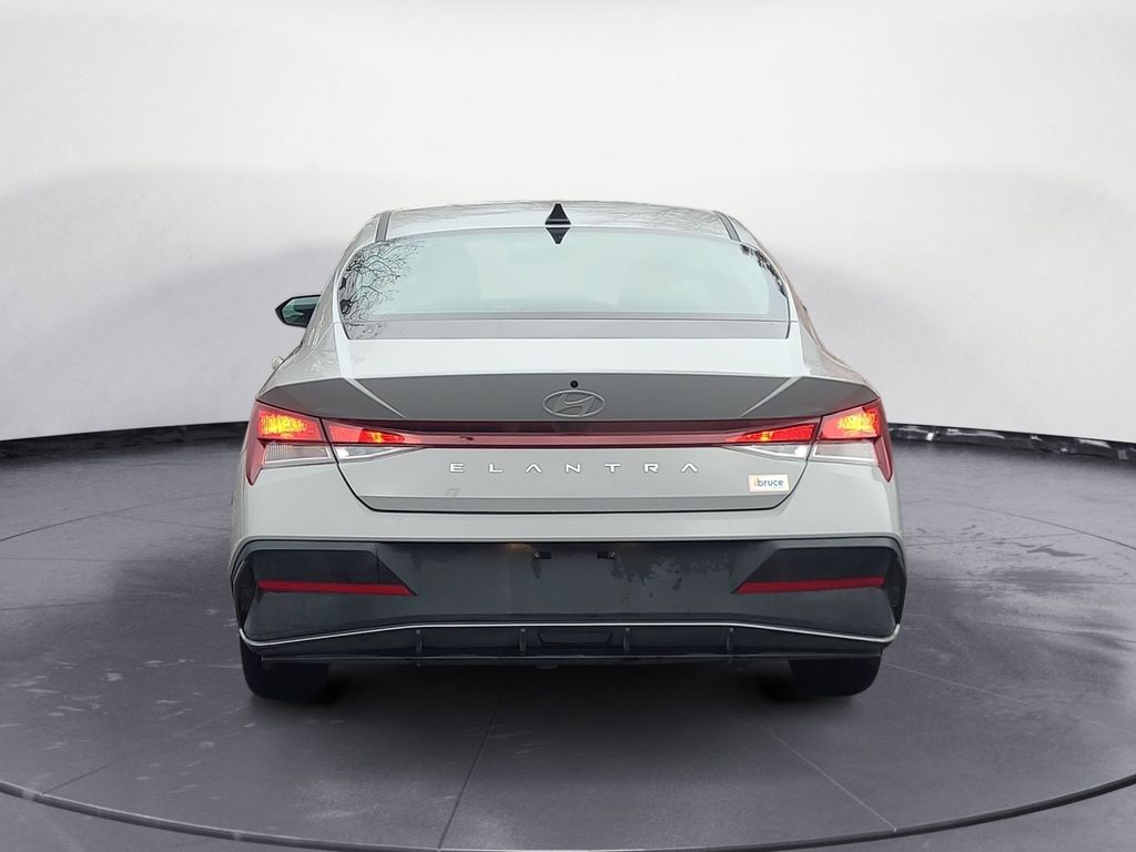 2025 Hyundai Elantra PREFERRED