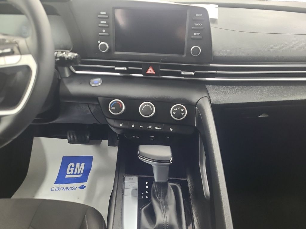 2025 Hyundai Elantra PREFERRED