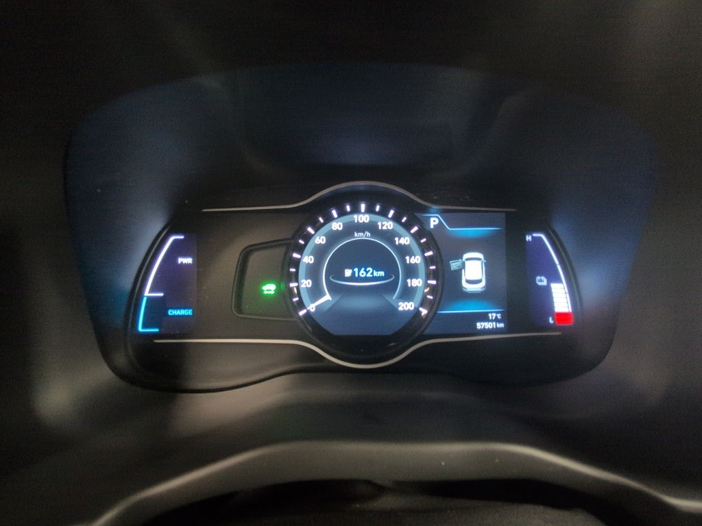 2021 Hyundai Kona Electric PREFERRED