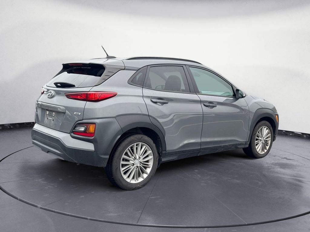 2021 Hyundai Kona LUXURY