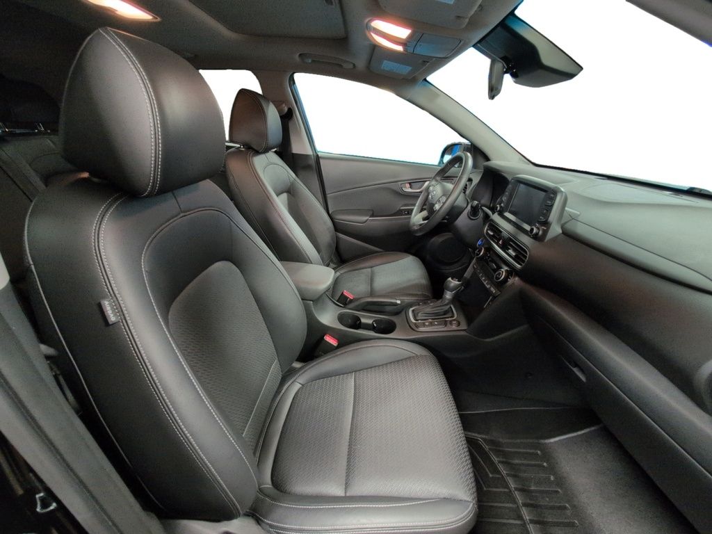 2021 Hyundai Kona LUXURY