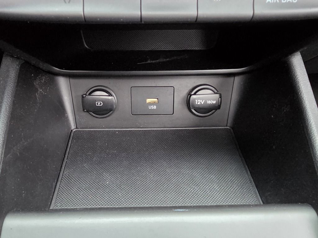 2022 Hyundai Kona PREFERRED SUN & LEATHER