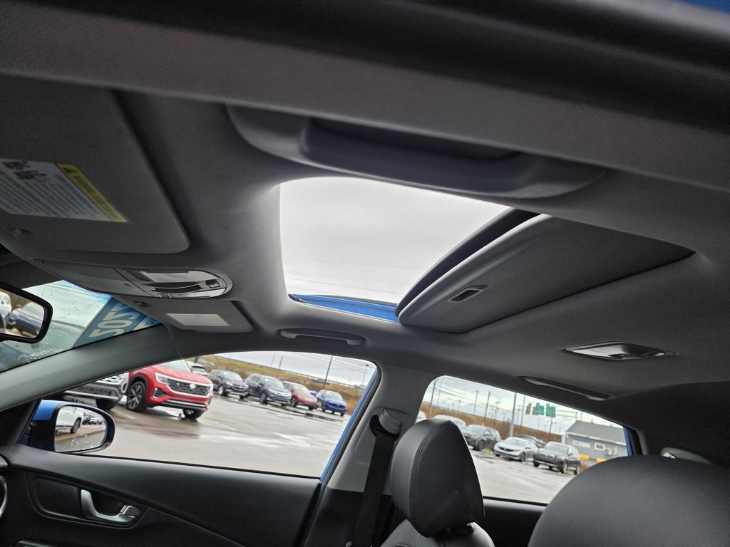 2022 Hyundai Kona PREFERRED SUN & LEATHER
