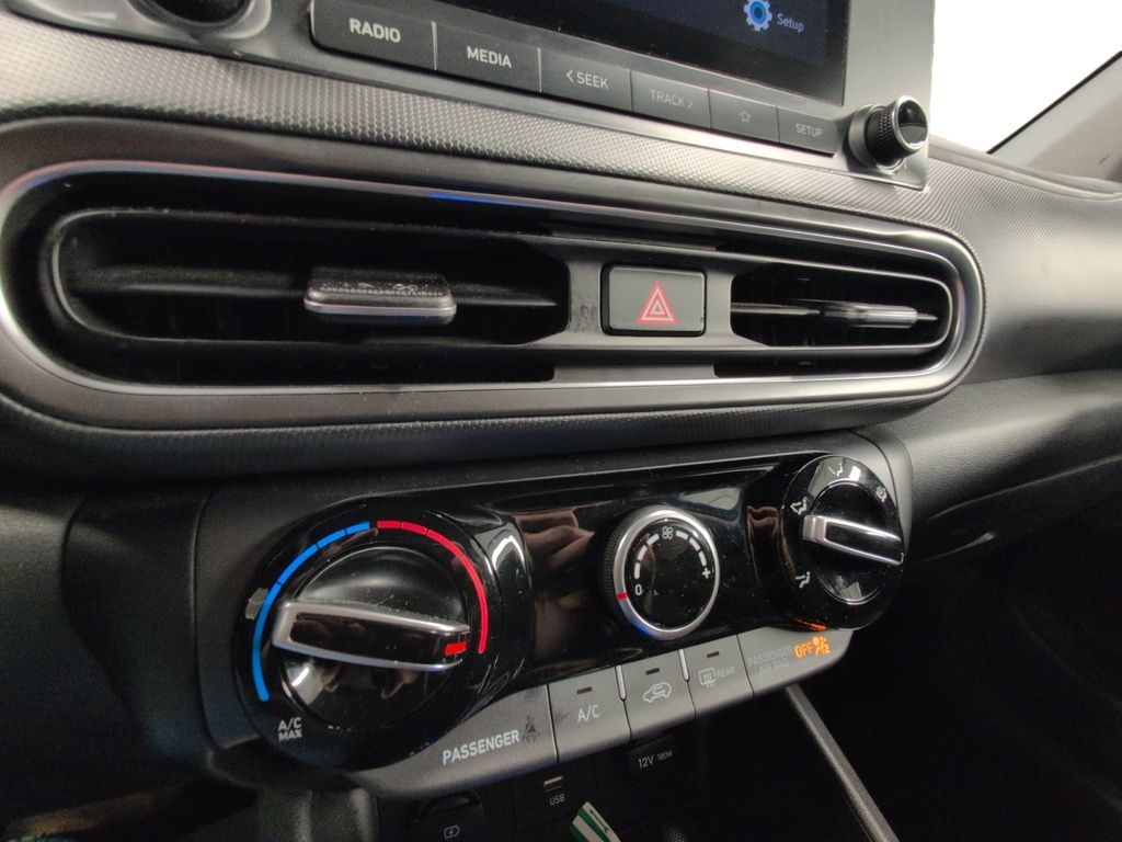 2022 Hyundai Kona ESSENTIAL