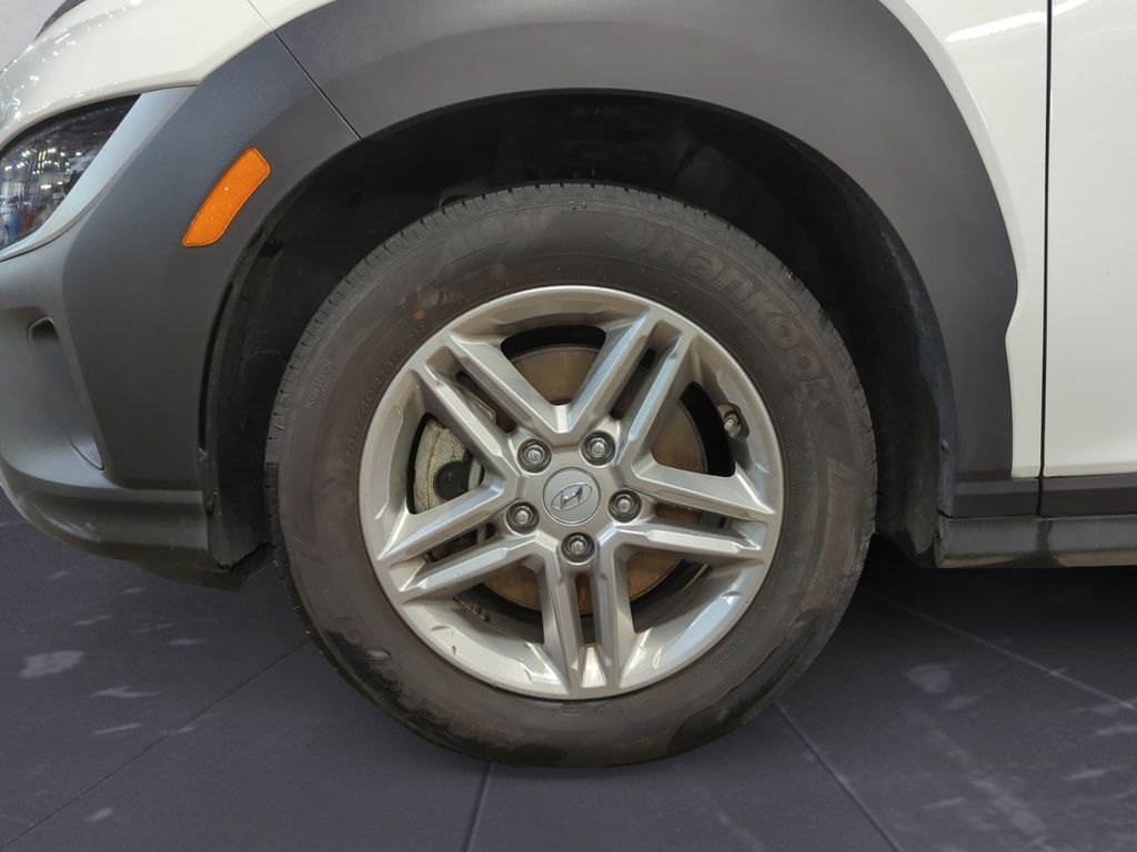 2023 Hyundai Kona ESSENTIAL