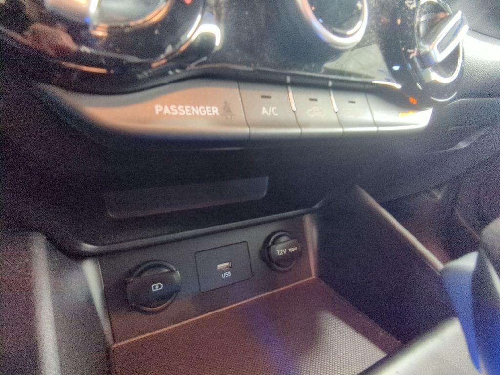 2023 Hyundai Kona ESSENTIAL