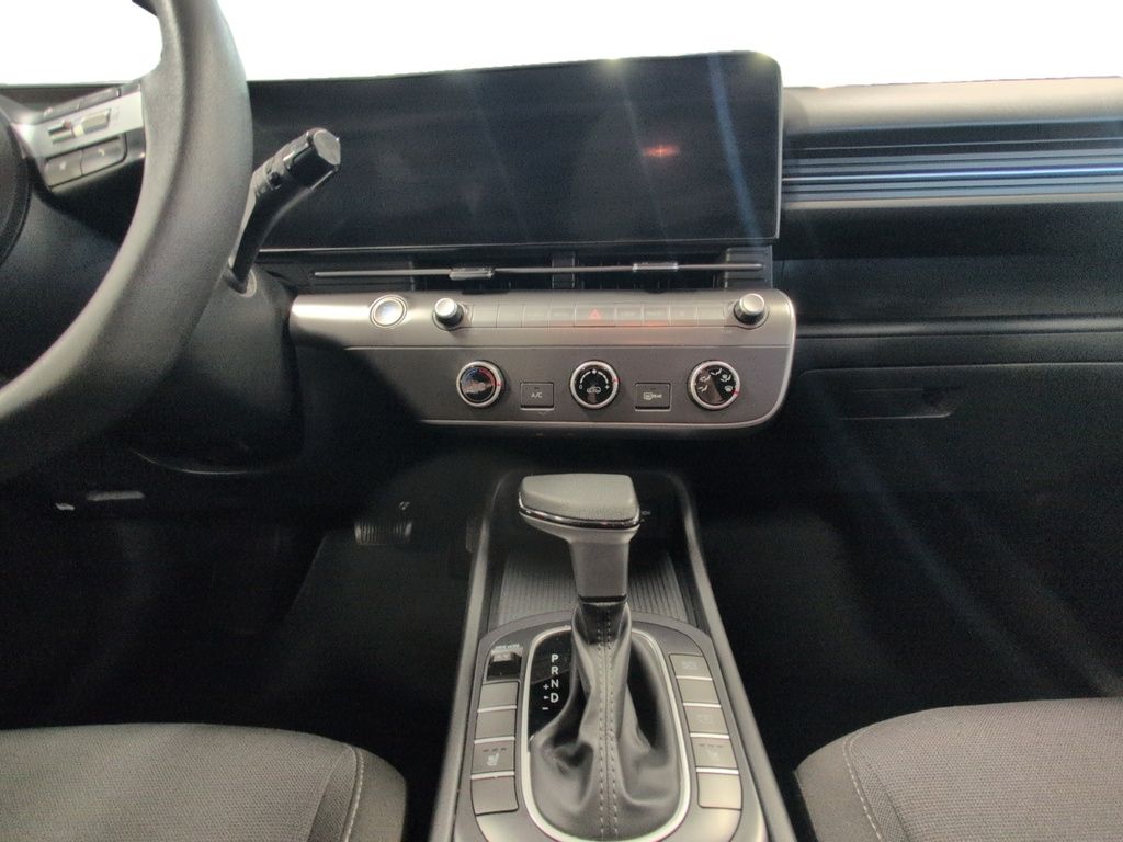 2024 Hyundai Kona ESSENTIAL