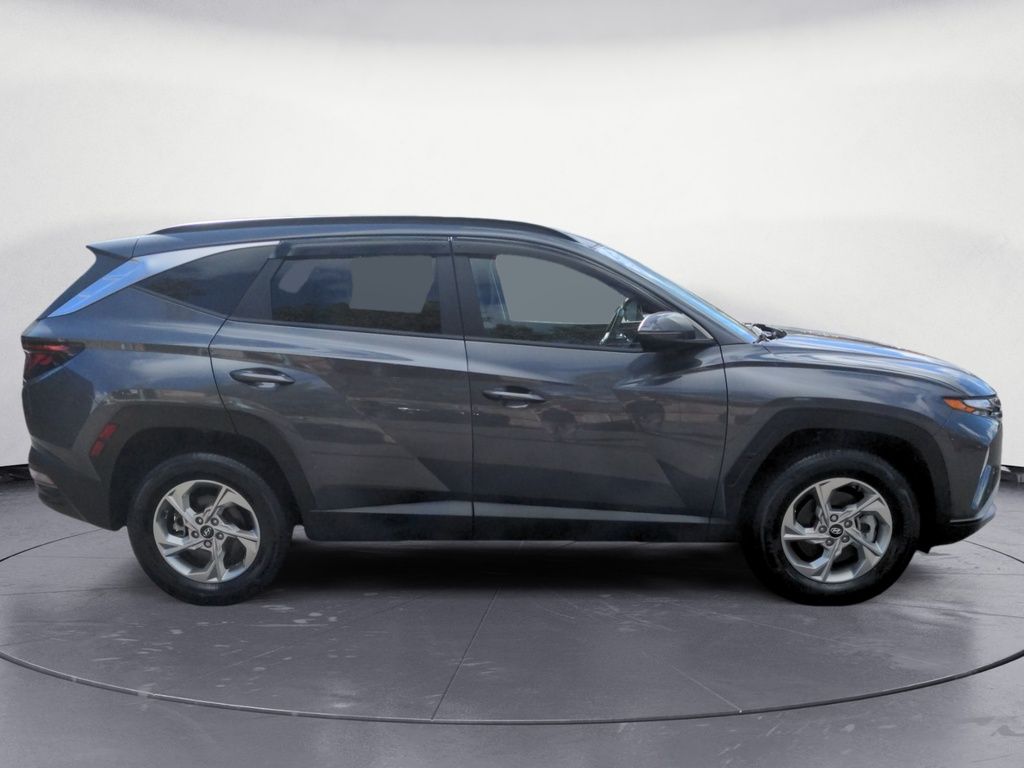2024 Hyundai Tucson Preferred AWD !!! Ultra Low KMS!