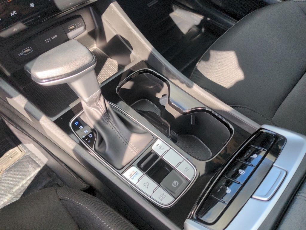 2024 Hyundai Tucson Preferred AWD !!! Ultra Low KMS!