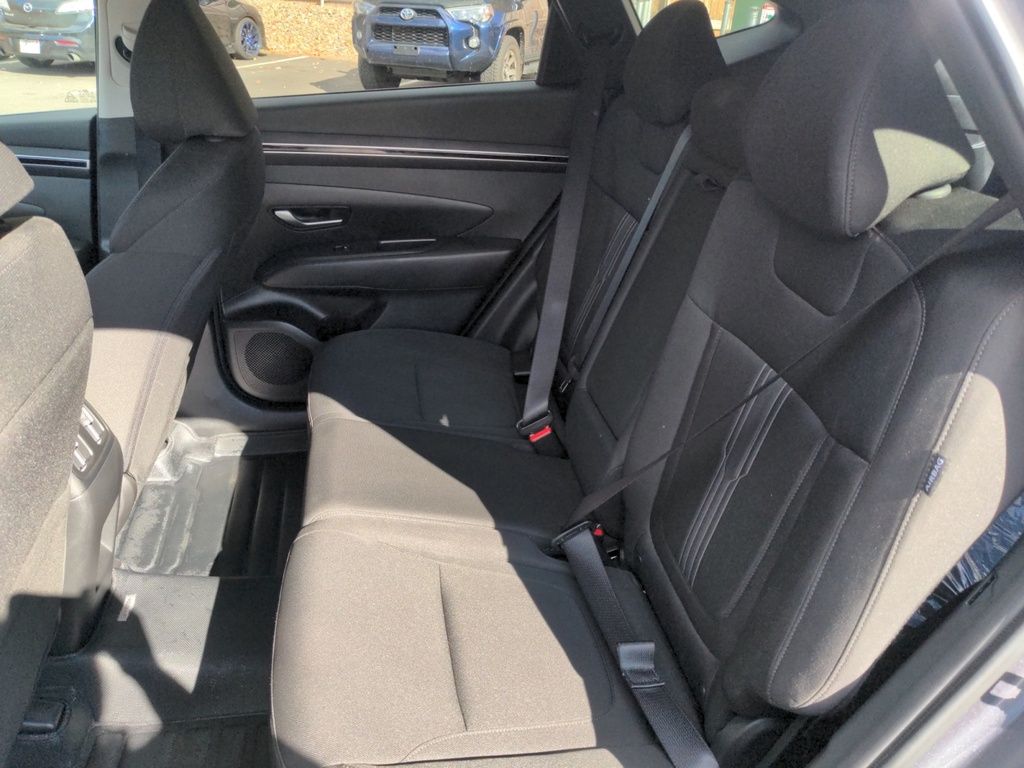 2024 Hyundai Tucson Preferred AWD !!! Ultra Low KMS!