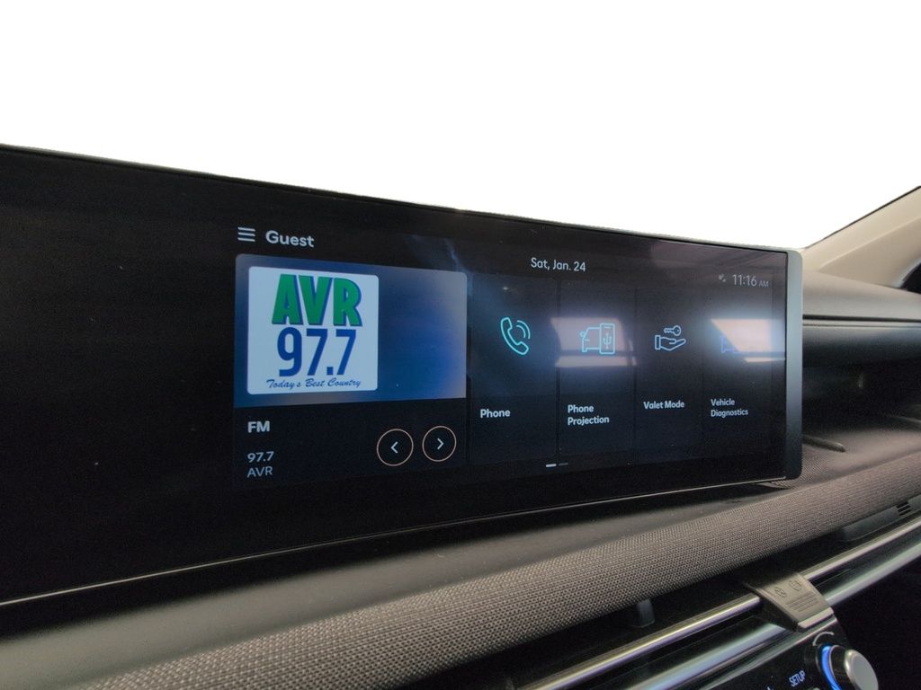 2025 Hyundai Tucson PREFERRED- HEATED SEATS!