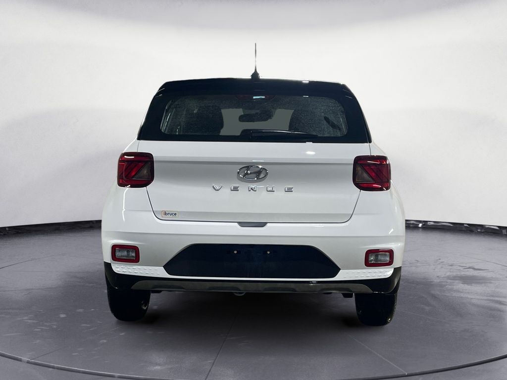 Hyundai Venue ESSENTIAL 2024