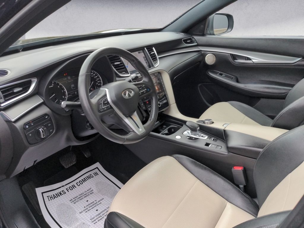 2023 Infiniti QX55 Fully loaded LOW KMS!
