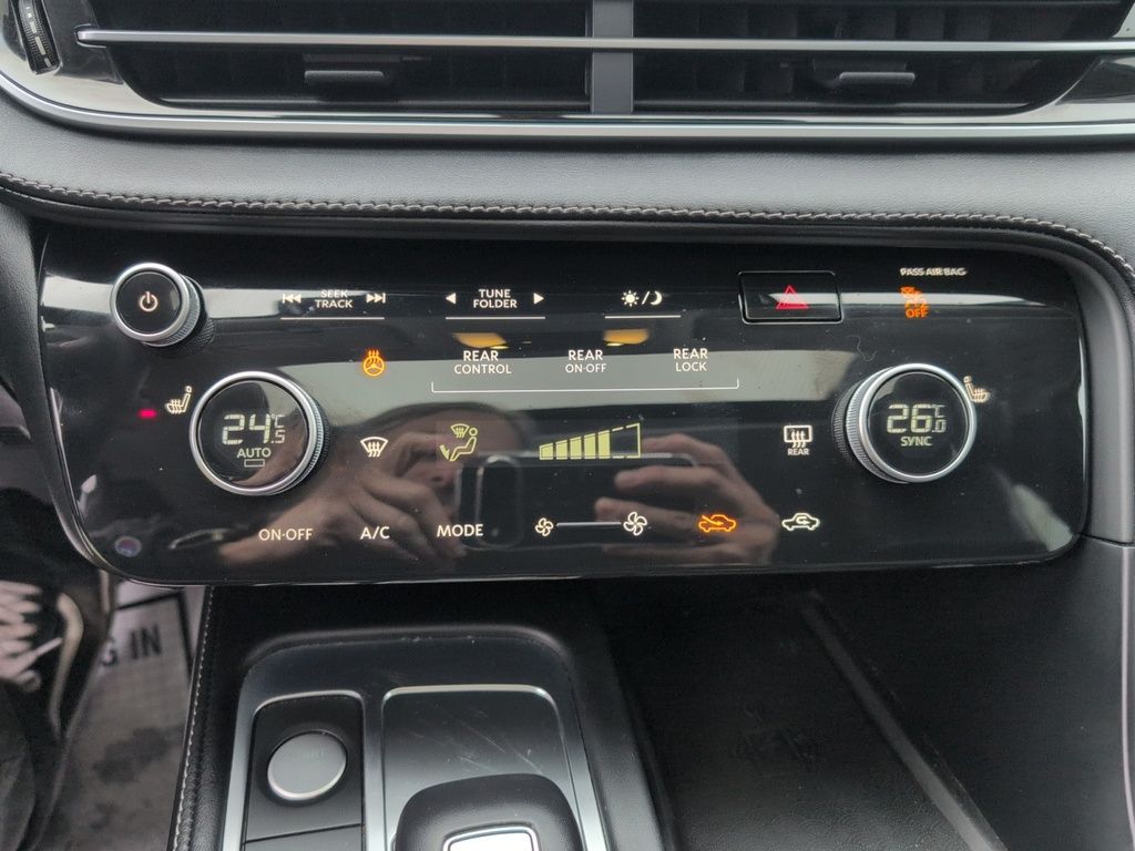 2025 Infiniti QX60 LUXE FULLY LOADED!