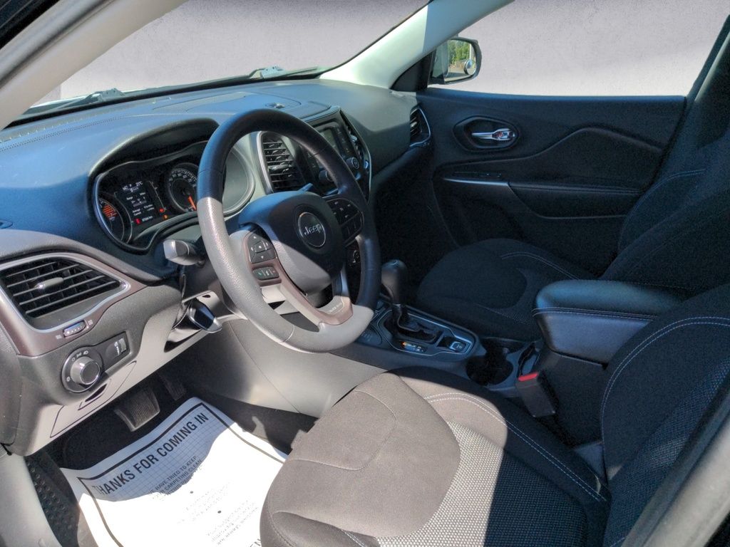 Jeep Cherokee Sport 4x4 - Fresh Trade 2019