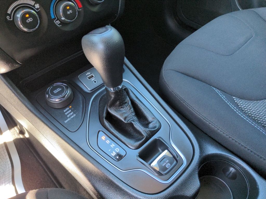 Jeep Cherokee Sport 4x4 - Fresh Trade 2019