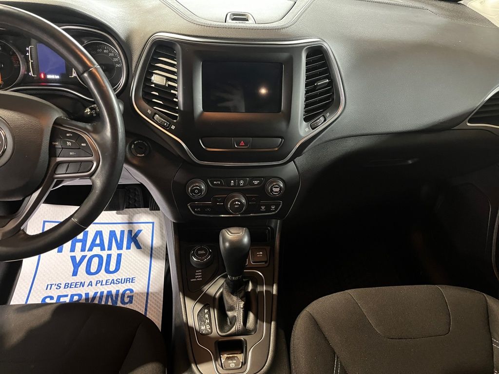 2021 Jeep Cherokee SPORT