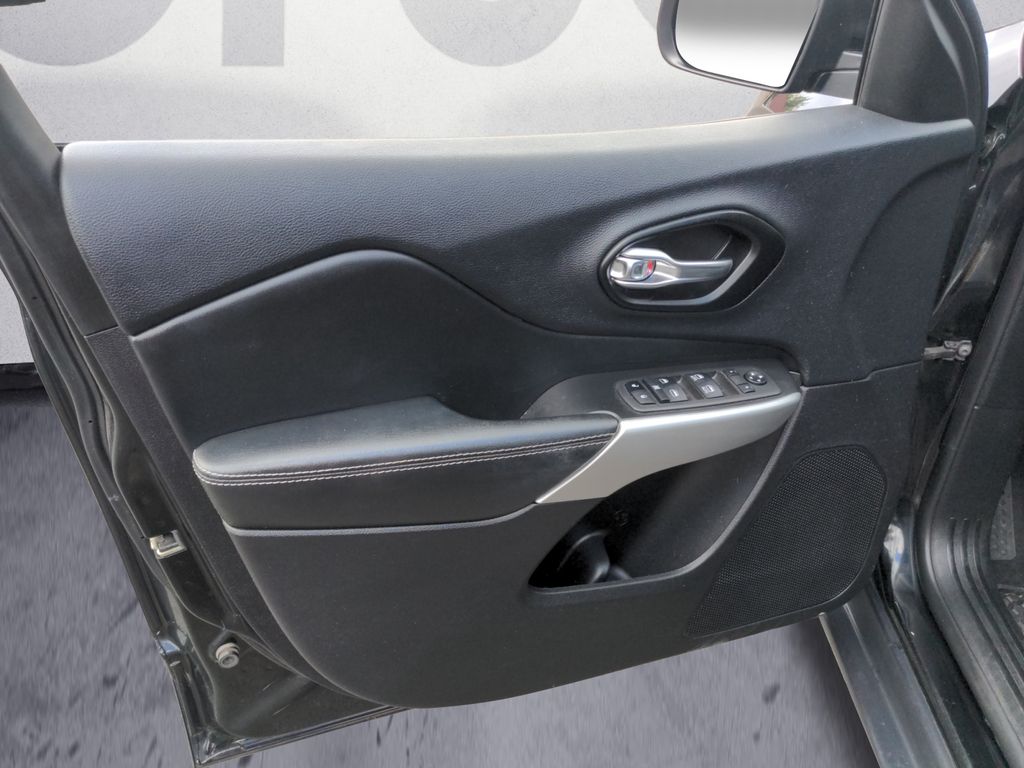 2022 Jeep Cherokee X