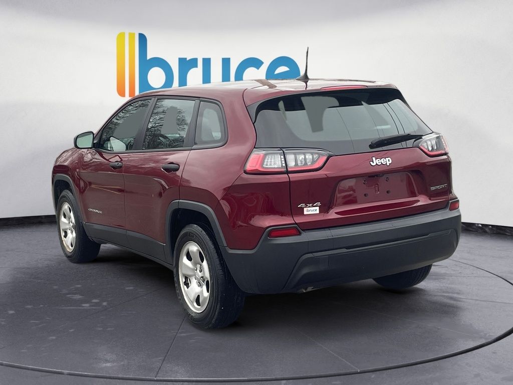 2022 Jeep Cherokee SPORT