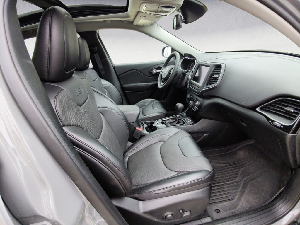 2023 Jeep Cherokee ALTITUDE