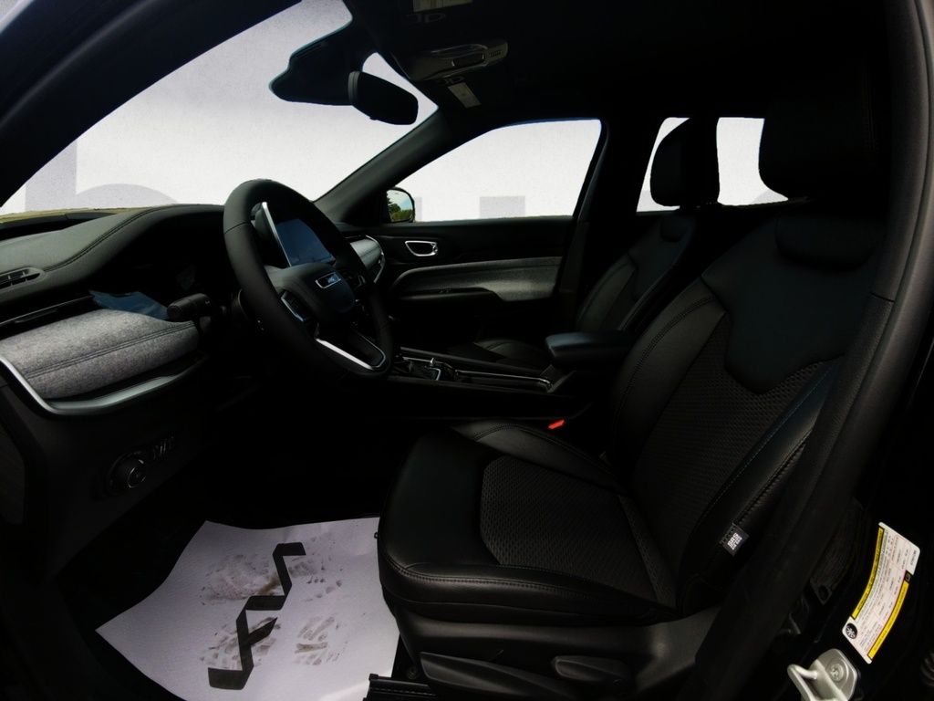 2025 Jeep Compass NORTH