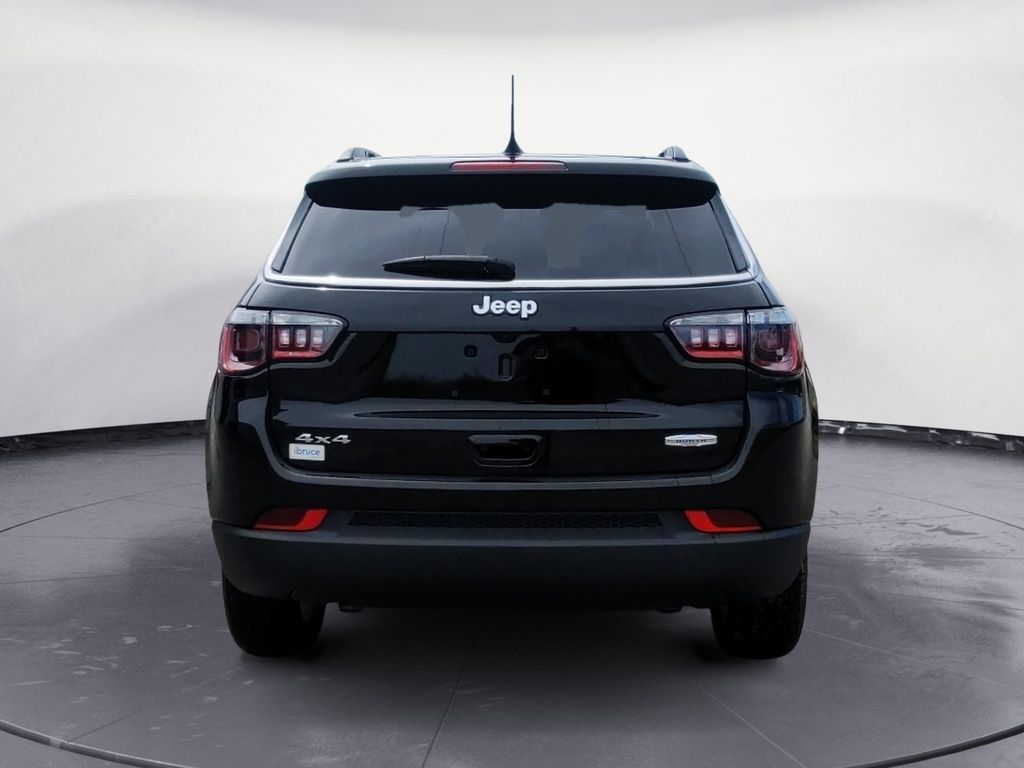 2025 Jeep Compass NORTH