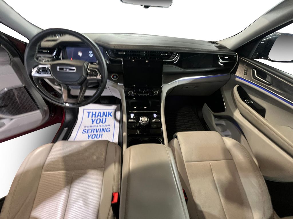 Jeep Grand Cherokee OVERLAND 2023