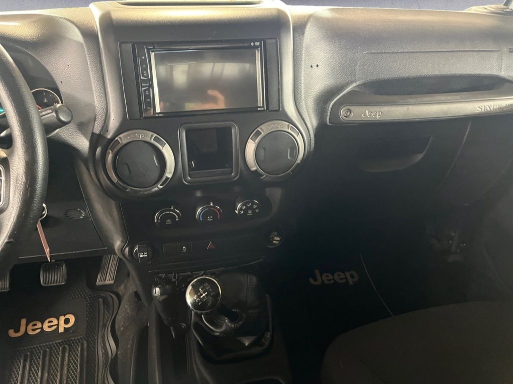 Jeep Wrangler SPORT 2015