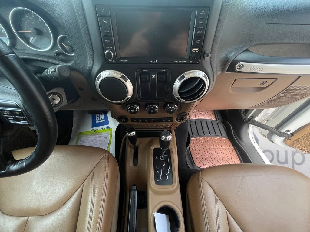 2017 Jeep Wrangler SAHARA