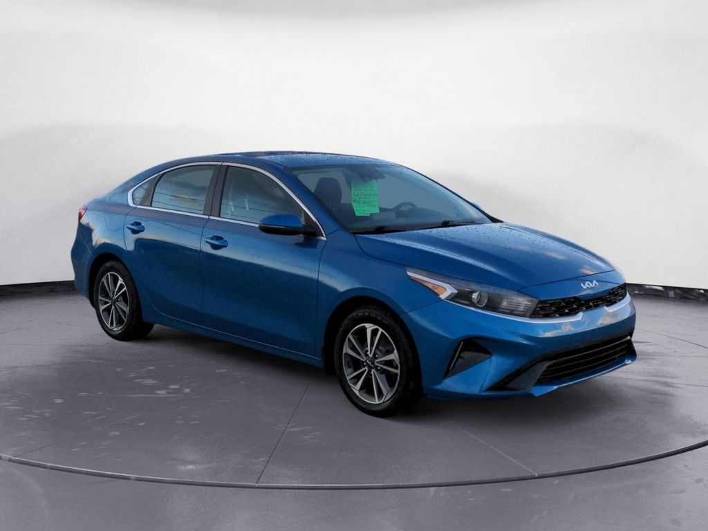 2022 Kia Forte EX